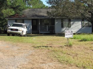 872 Pelham Ave, Graceville, FL 32440