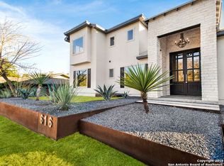 616 Canterbury Hill St, Terrell Hills, TX 78209