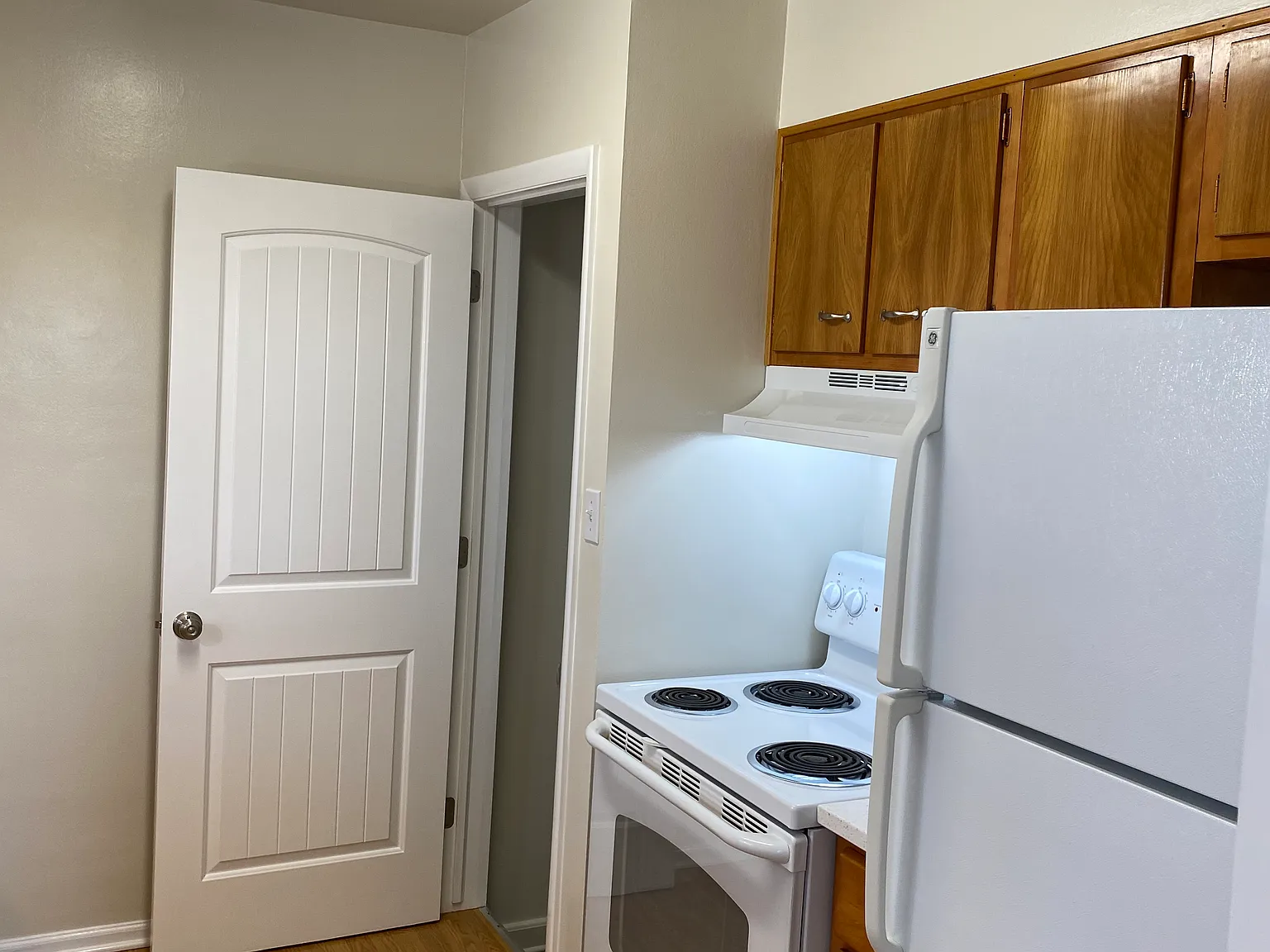 2 bed, 1500 sqft, $1,850 — Photo 3