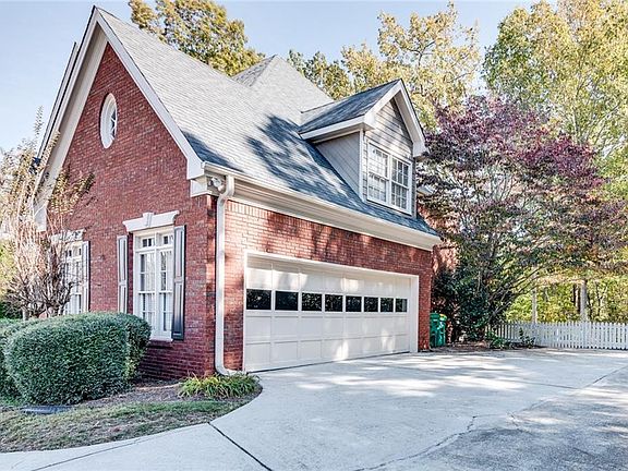 4th image of 4626 Westchester Ct
