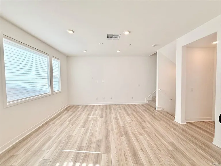 1677 W Lincoln Ave #103 — Photo 10
