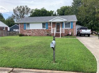 1116 Woodland Terrace Dr, Chesapeake, VA 23323
