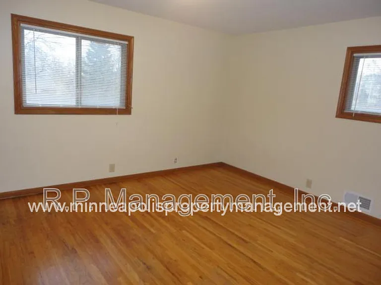 4200 Valley View Rd #C — Photo 5