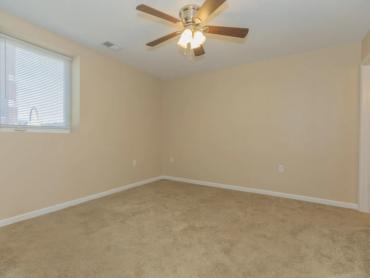 2301 W Michigan St — Photo 4