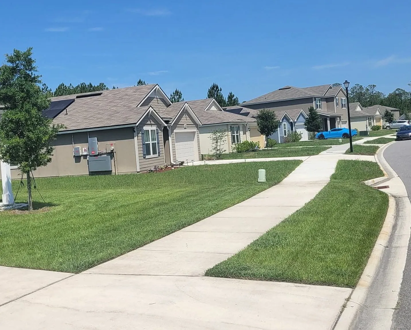 5 bed, 2507 sqft, $2,500 — Photo 2
