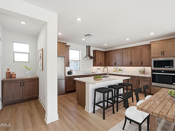 2nd image of 2121 W SONORAN DESERT Drive #115