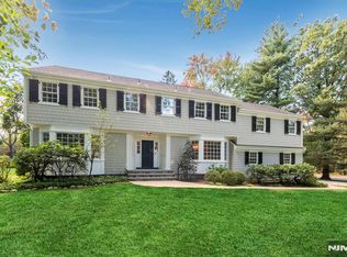 1 Stratford Ct, Demarest, NJ 07627