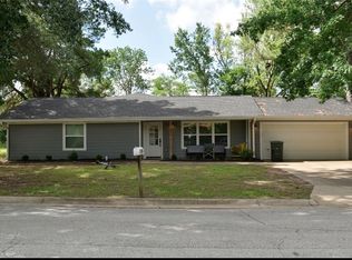 2305-2339 S Laverne Ave, Fayetteville, AR 72701