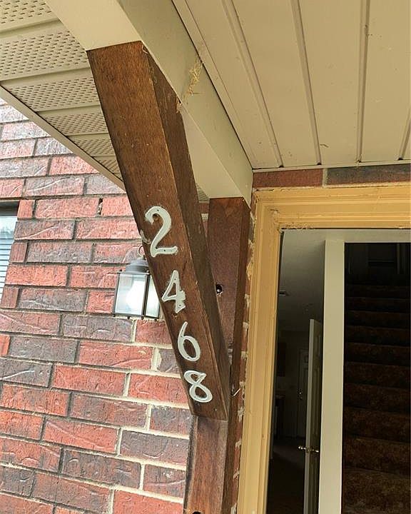 1st image of 2468 W Sycamore St