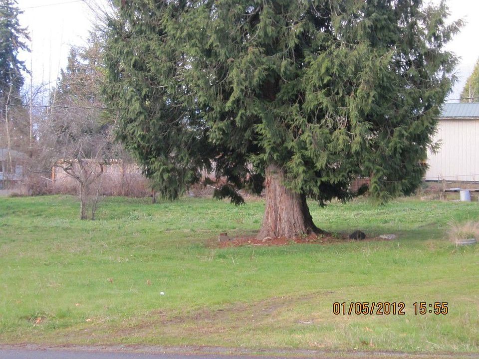 2nd image of 17010 SE 136th St