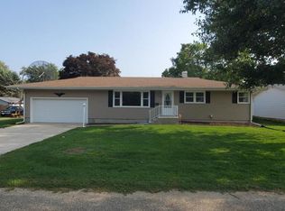 205 W Logan St, Forreston, IL 61030