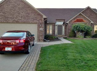 47313 Whippoorwill Dr, Macomb, MI 48044