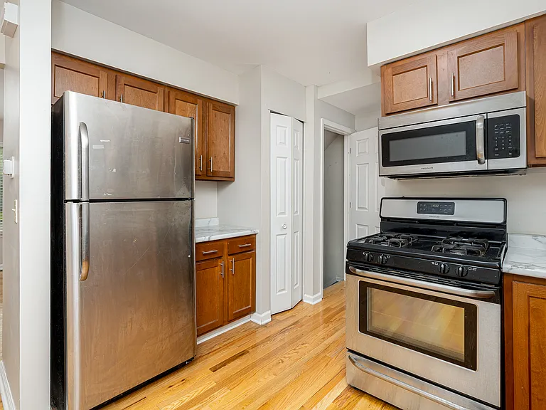 251 Sheffield Dr — Photo 23
