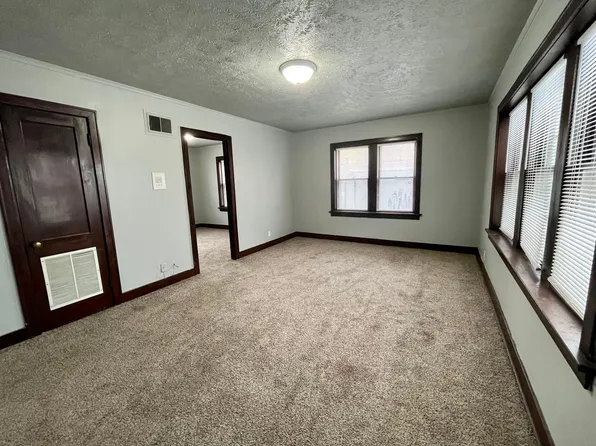 Jones Ansonia Apartments, 2221 Jones St #222302, Omaha, NE 68102