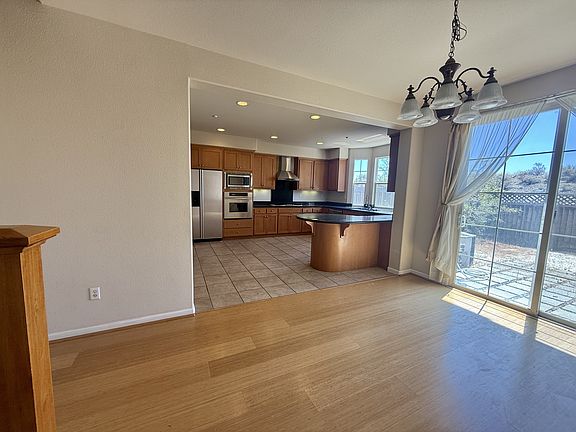 5th image of 4373 Red Maple Way