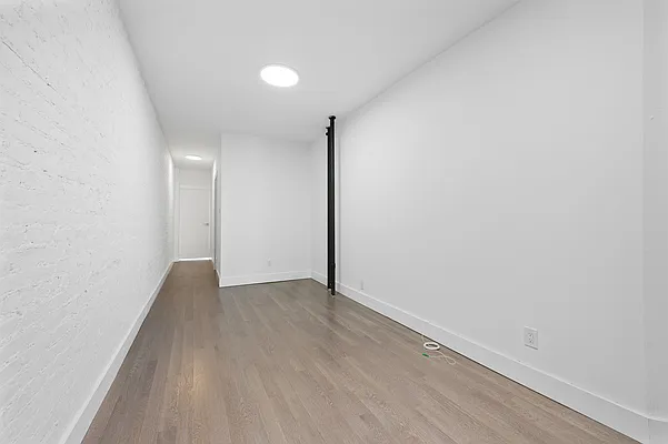 Rented by Compass | media 12