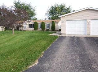 2932 S Meadowlark Dr, Mount Pleasant, MI 48858