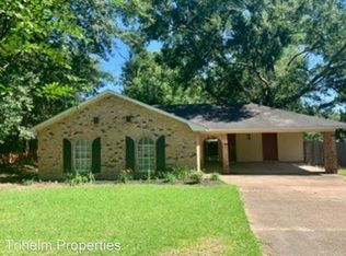 327 E School St, Ridgeland, MS 39157