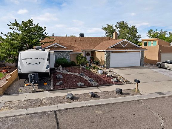 2nd image of 5135 Gaviota NW