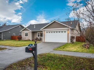 90 Kuskanook Rd, Kootenai, ID 83840