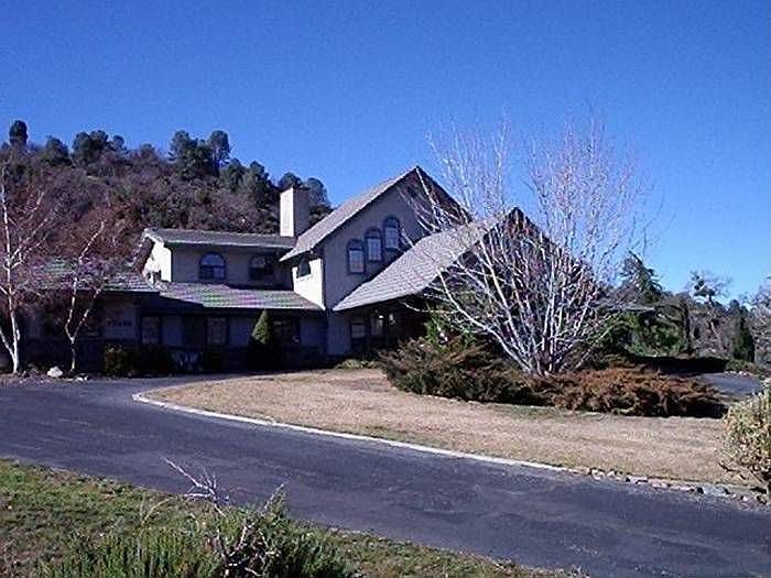 22401 Prairie Court