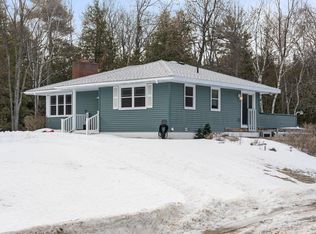 359 W 3rd St, Northport, MI 49670