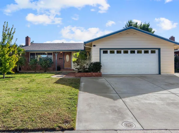 3449 Buccaneer Cir, Sacramento, CA 95826