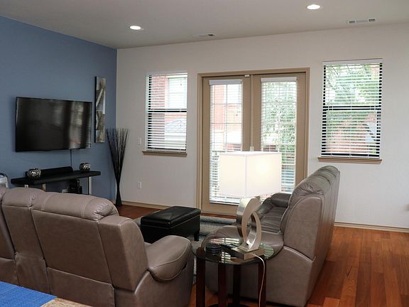 5th image of 1205 Beaconsfield Ln