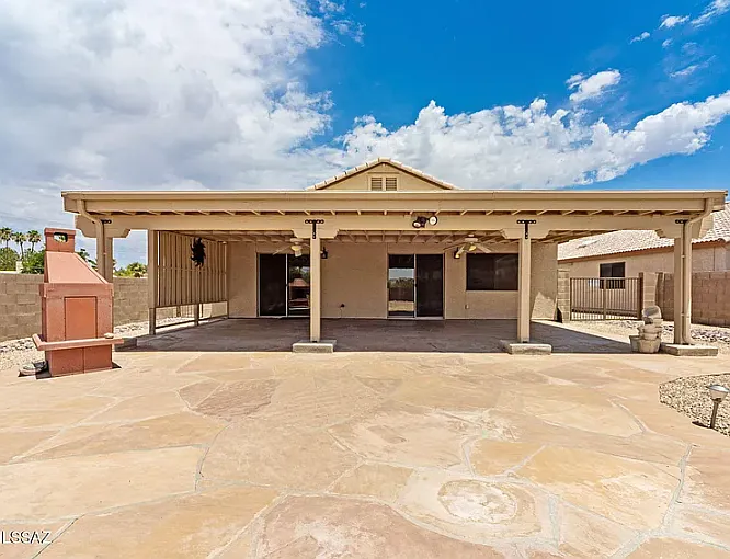 7700 N Sun Flair Dr — Photo 2