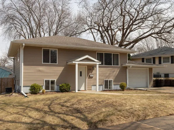 1353 21st St NW, Rochester, MN 55901