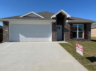 2110 Bluestem Dr, Centerton, AR 72719