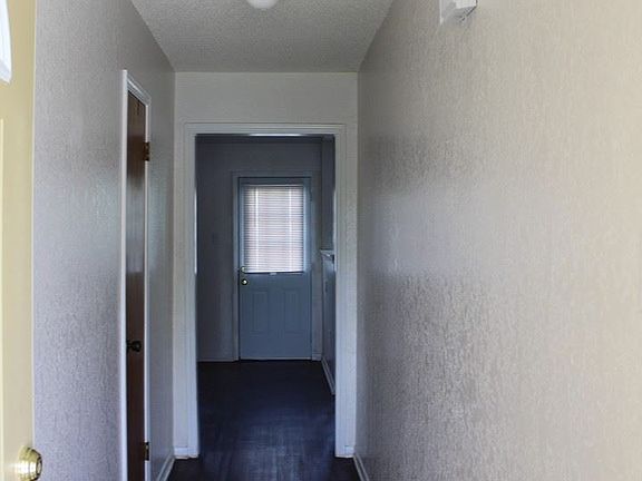 3rd image of 921 N 19th St