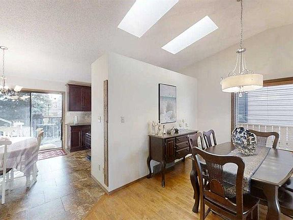 4th image of 42 S Ridgewood Blvd W