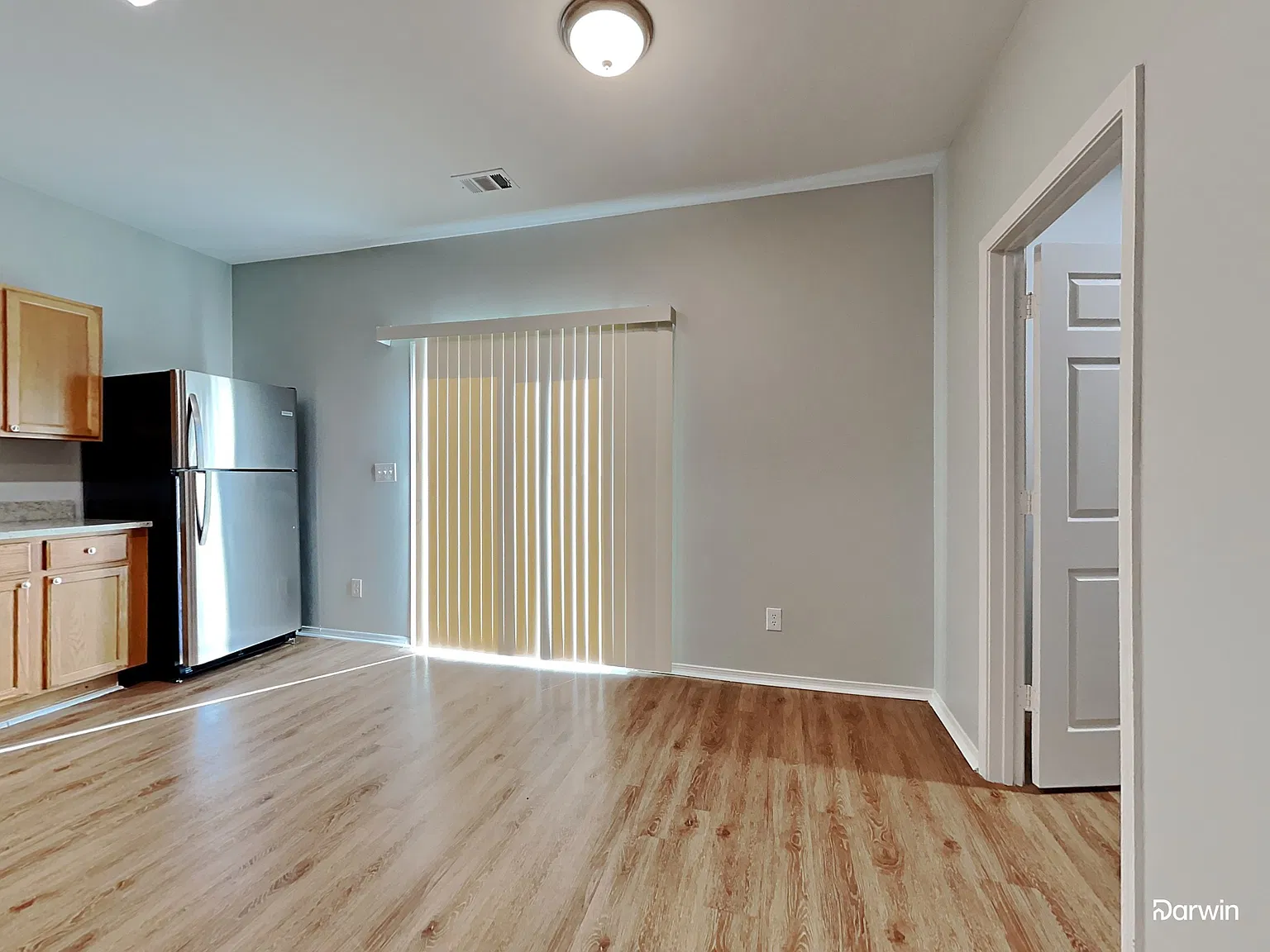 4 bed, 3.0 bath, 1912 sqft, $2,295 — Photo 2