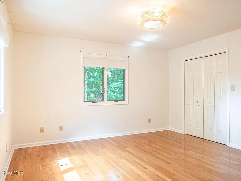2 Sassafras Ln — Photo 36