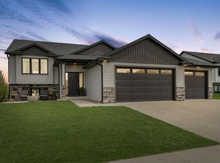 4594 Buckingham Dr NW, Rochester, MN 55901