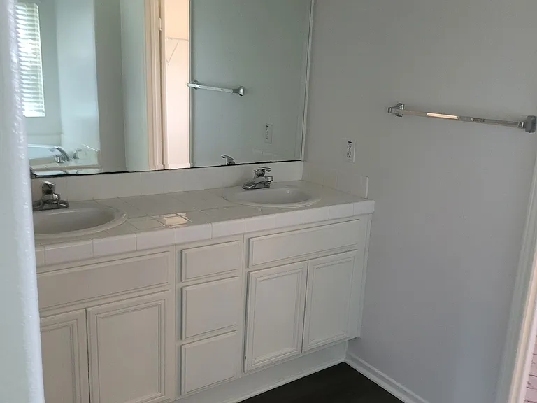 Master Vanity