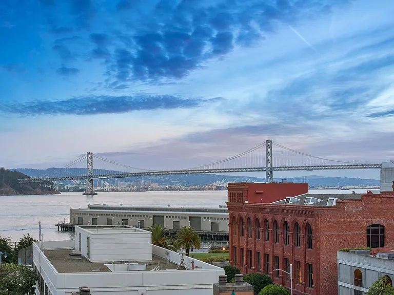 150 Lombard St #704 — Photo 1