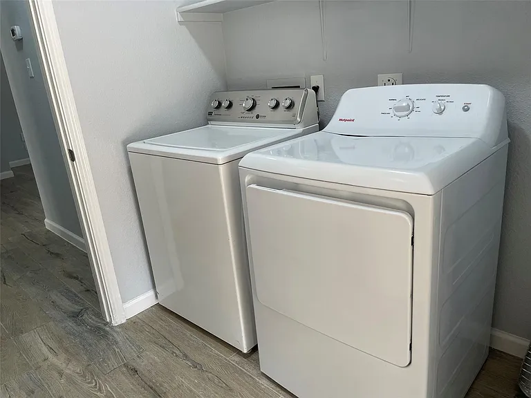 2911 Donnell Dr — Photo 14