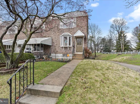 493 Westmont Dr, Collingdale, PA 19023