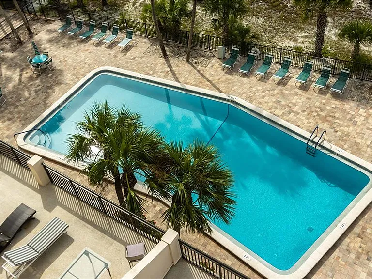 1270 Gulf Blvd #708 — Photo 31