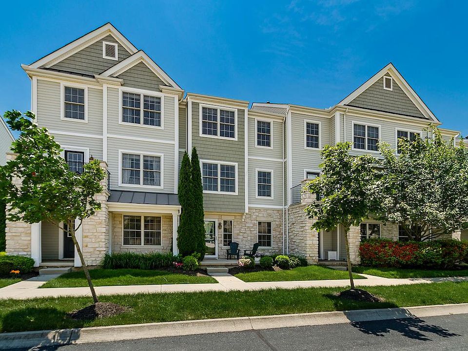 1st image of 5983 Canyon Creek Dr