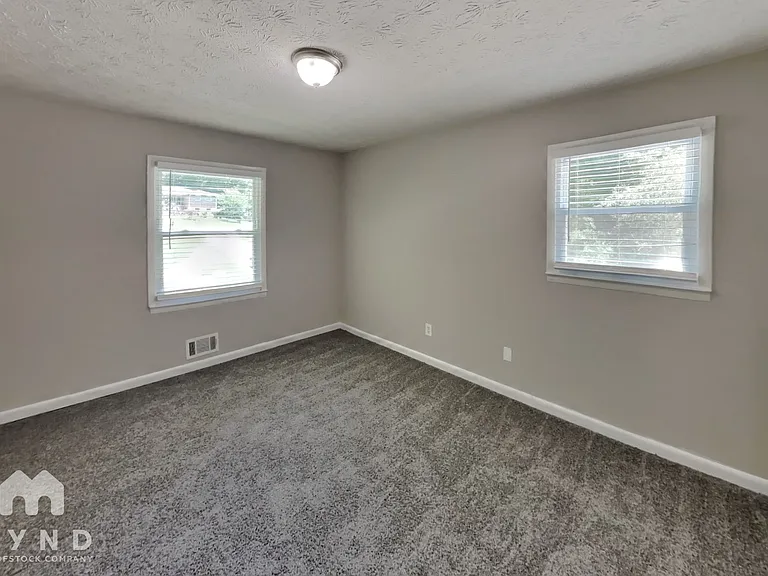 3798 Leach Rd — Photo 13