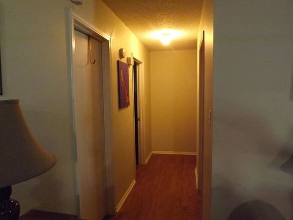 3rd image of 1104 W 17th Ter