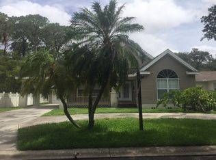 182 69th Ave N, Saint Petersburg, FL 33702