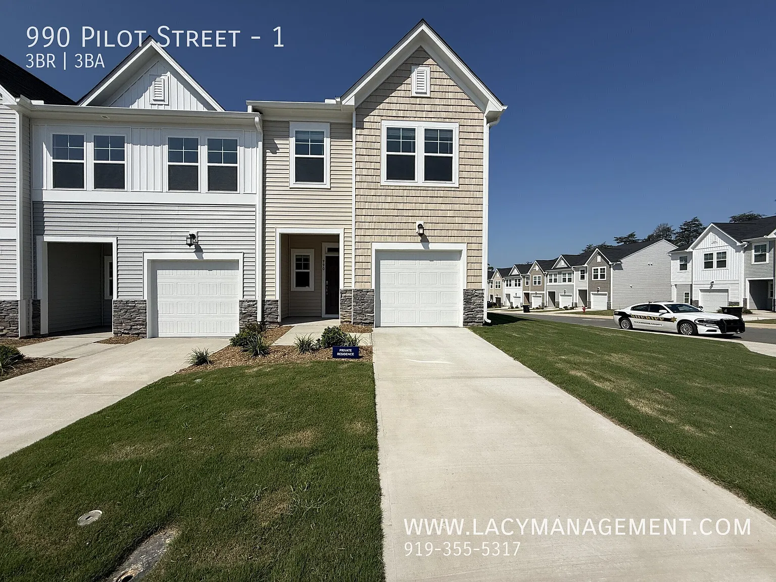 3 bed, 2.5 bath, 1592 sqft, $1,795 — Photo 2
