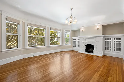 124 Chenery St Photo 1