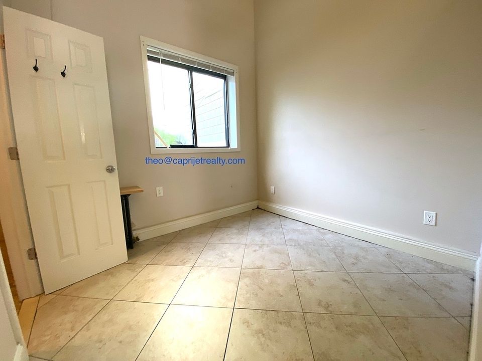2nd image of 589 Onderdonk Ave APT 2