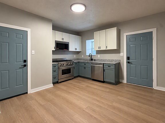 3rd image of 5628 Harrison St #5628