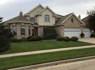 1311 Lawton Ct, Waunakee, WI 53597